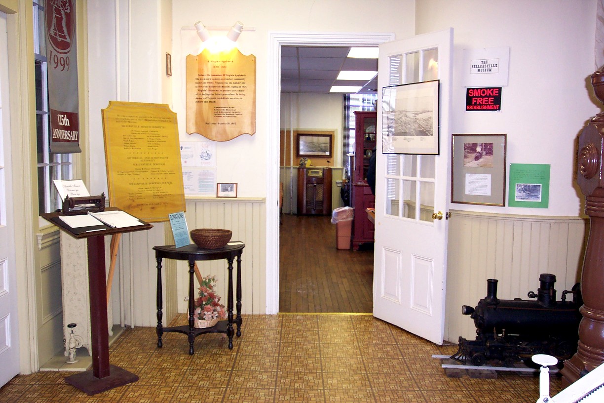 111s.jpg (301609 bytes)